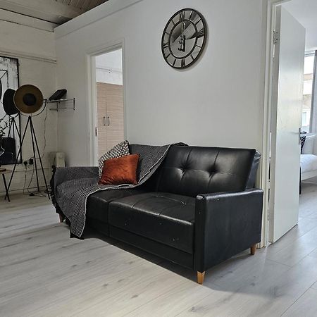 Trendy Apartment In Old Street London Exteriör bild